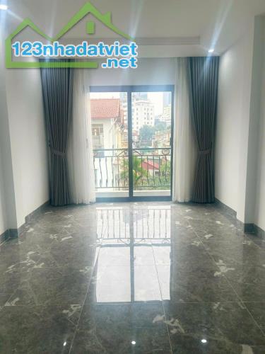 (THANG MÁY) Bán nhà phân lô Nguyễn Chí Thanh 51mx5T Otô tránh vỉa hè KDVP sổ vuông 16.2 tỷ - 4
