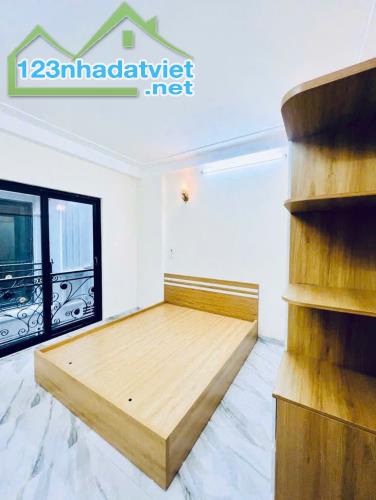THẬT KHÔNG TƯỞNG NHÀ 5T HÀ ĐÔNG LẠI ĐẸP VÀ HẠT DẺ NHƯ NÀY, Ô TÔ ĐỖ - 3