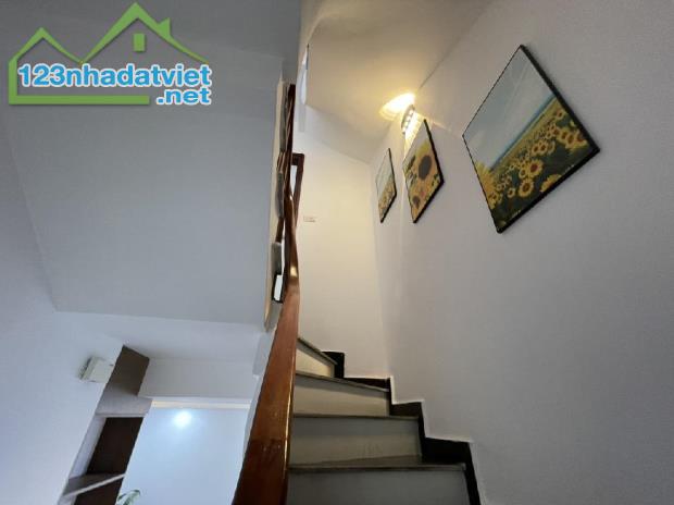 PHỐ TỰU LIỆT, THANH TRÌ, Ô TÔ ĐỖ, 32M2 5 TẦNG FULL NỘI THẤT 5,2 TỶ