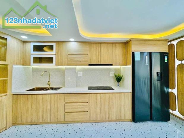 NHÀ SÁT MẶT TIỀN NGUYỄN TƯ GIẢN P12 GV , 5X9 , NHỈNH HƠN 7 TỎI - 2