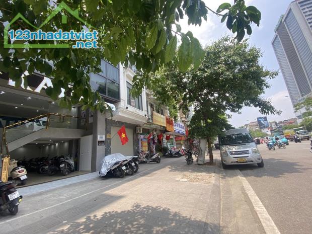 Bán tòa văn phòng mặt phố Đống Đa, 92m*7 tầng, mt 7m, 66 tỷ, thang máy, vỉa hè, kinh doanh