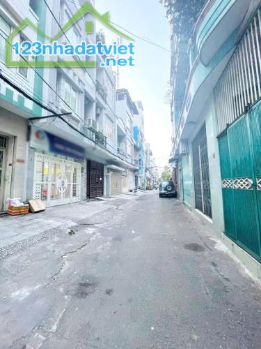 Bán CHDV 4 tầng hẻm xe tải 109 đường Dương Bá Trạc P1Q8. 10.5 tỷ - 4