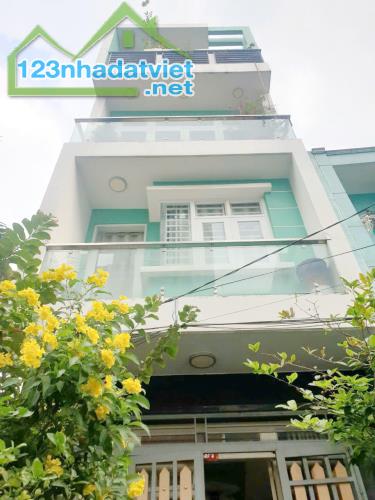 Bán nhà lô Nguyễn Thị Tần P2 Q8, Giá 8.8 Tỷ TL