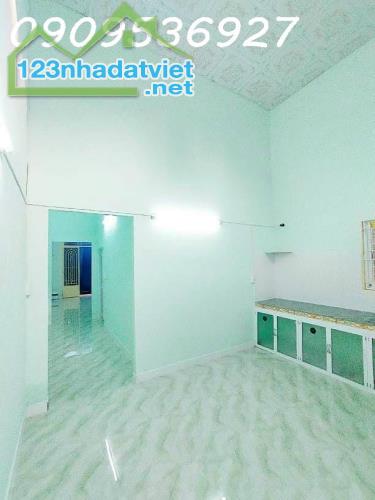 BÁN NHÀ GIÁ TỐT NGAY CHỢ BÀ HOM – 2 TẦNG KIÊN CỐ – SỔ RIÊNG – CHỈ VÀI BƯỚC RA MẶT TIỀN - 1