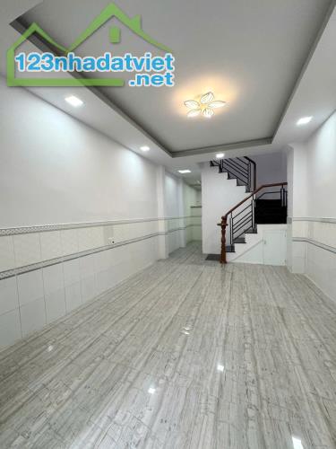 Bán nhà Góc 2MT, hẻm 141 Tám Danh P4 Q8 - 1