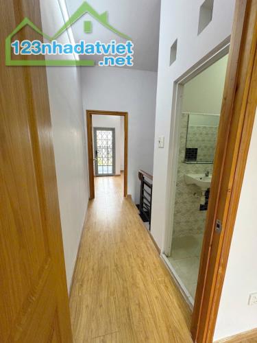 Bán nhà Góc 2MT, hẻm 141 Tám Danh P4 Q8 - 2