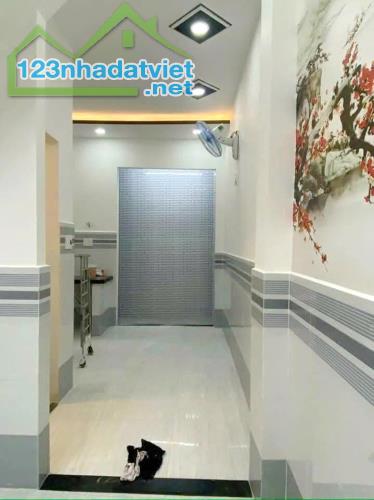 Nhà 4*10m hẻm 1647 Phạm Thế Hiển P4Q8 - 2