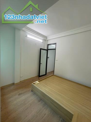 Bán nhà ở Mỹ Đình mới đẹp thoáng sáng ô tô đỗ gần dt 35m 5t mt 3,8m giá 4,9 tỷ - 1