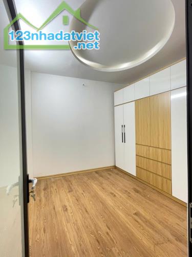 Bán nhà ở Mỹ Đình mới đẹp thoáng sáng ô tô đỗ gần dt 35m 5t mt 3,8m giá 4,9 tỷ - 3