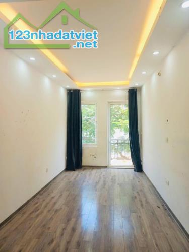 MẶT PHỐ VIP NGHI TÀM VỈA HÈ KINH DOANH 6 TẦNG THANG MÁY GIÁ 21 TỶ - 3