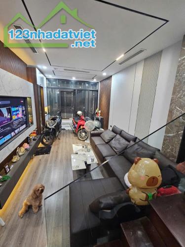 PHÂN LÔ CÁN BỘ - Ô TÔ- NỘI THẤT SỊN TT CÔNG AN XA LA HÀ ĐÔNG 45M 4 TẦNG GIÁ HƠN 12 TỶ - 1