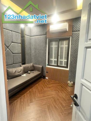 PHÂN LÔ CÁN BỘ - Ô TÔ- NỘI THẤT SỊN TT CÔNG AN XA LA HÀ ĐÔNG 45M 4 TẦNG GIÁ HƠN 12 TỶ - 4
