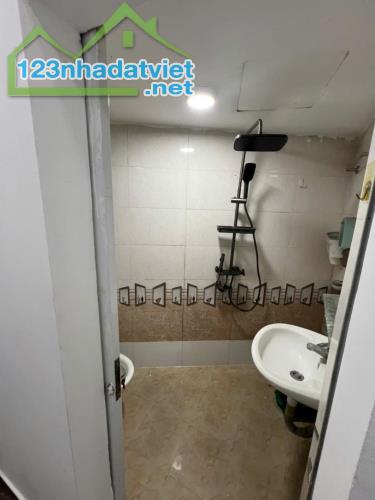 BÁN CĂN HỘ 50M2 - LẠC LONG QUÂN - TÂY HỒ - GIÁ CHỈ 1.75 TỶ - 2 PN, 1WC - 4