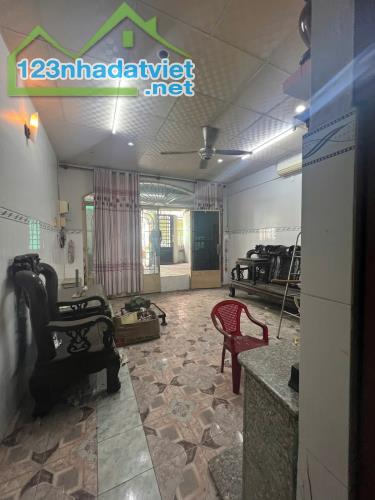 LÊ ĐÌNH CẨN BÌNH TÂN --HẺM XE TẢI TỚI CỬA --70M2--2 TẦNG--GIÁ :4.7 TỶ (TL) - 3