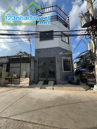 NGAY LÊ VĂN QUỚI - NHÀ ĐẸP SÁT CHỢ 5X22 - DỌN VÀO Ở NGAY - CHỈ HƠN 5.XX - 2