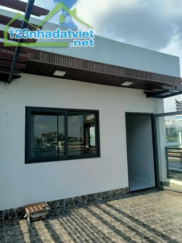 NGAY LÊ VĂN QUỚI - NHÀ ĐẸP SÁT CHỢ 5X22 - DỌN VÀO Ở NGAY - CHỈ HƠN 5.XX - 3