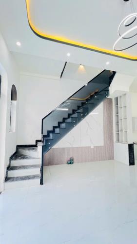 800 Triệu dọn vào ở ngay, Nhà vừa xây hoàn thiện, Ngay Đối Diện Chợ Thạnh Phú . - 3
