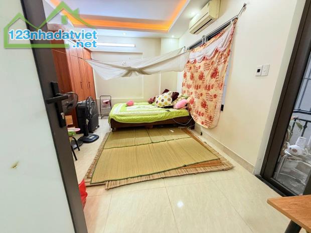 ĐỊNH CÔNG - HOÀNG MAI, nhf dân xây kiêm cố chắc chắn - 1