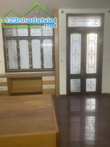 Bán Nhà Phân Lô Phố Hoàng Văn Thái, TX - Oto - Gần Phố - 44m, 4 Tầng - Chỉ 12 Tỷ. - 2