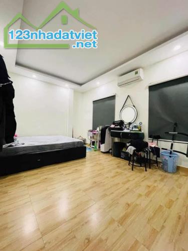 Bán nhà riêng phố Mễ Trì, 30m2 x 5 tầng, lô góc 2 mặt thoáng, giá nhỉnh 6 tỷ - 1