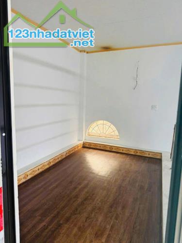 Bán gấp nhà Trần Nguyên Hãn, p .Trần Nguyên Hãn, Lê Chân,HP. 1,56 tỷ, 24m2, 3 tầng. - 2
