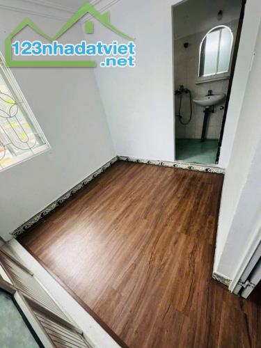Bán gấp nhà Trần Nguyên Hãn, p .Trần Nguyên Hãn, Lê Chân,HP. 1,56 tỷ, 24m2, 3 tầng. - 1
