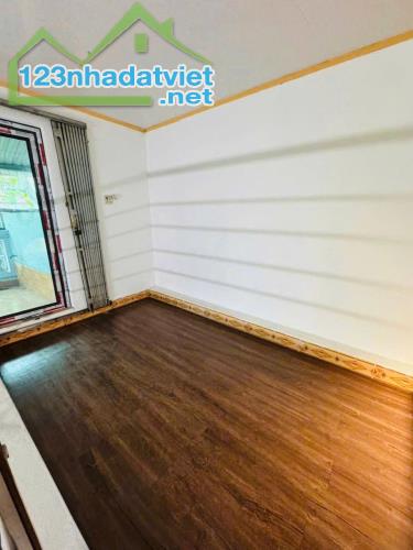 Bán gấp nhà Trần Nguyên Hãn, p .Trần Nguyên Hãn, Lê Chân,HP. 1,56 tỷ, 24m2, 3 tầng.