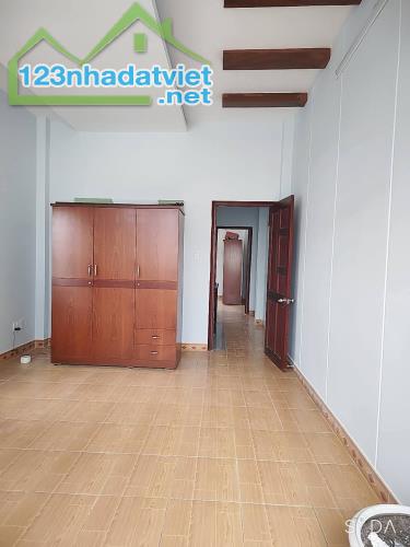 Bán Nhà Trương Thị Hoa 57m2, 2 Tầng BTCT,khu vực hiếm nhà bán. - 3