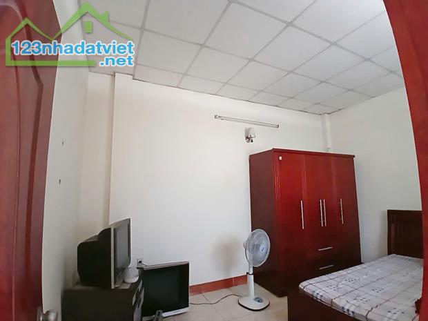 Bán nhà 2 Tầng MẶT TIỀN kinh doanh 139m2, gần chợ Dĩ An - 4