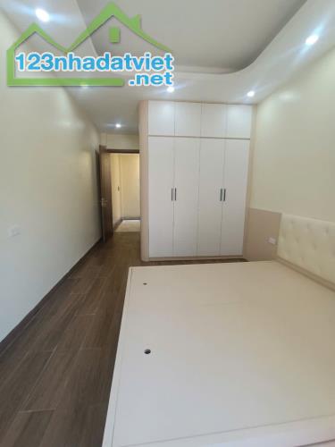 Bán nhà Nhân Hòa - Gần Royal City, ngõ rộng thoáng - 39m² - 6.45 tỷ. - 4