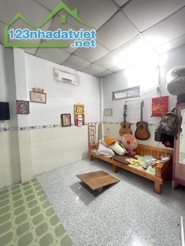 BÁN NHÀ 2 TẦNG, 53M2, NGÕ TỈNH LỘ 10, TÂN TẠO, BÌNH TÂN - GIÁ CHỈ 3.7 TỶ - SỔ HỒNG CHÍNH