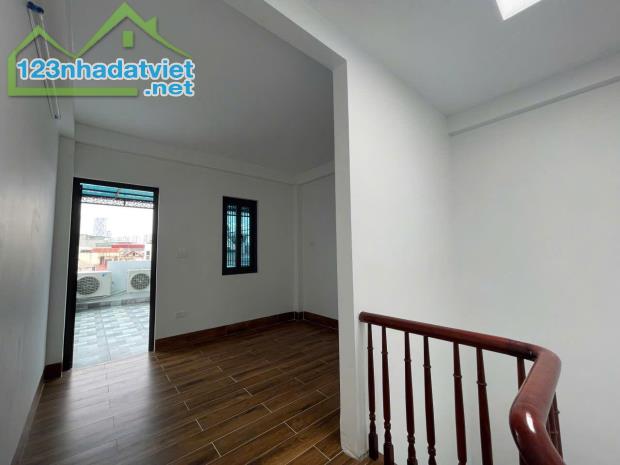 Siêu Phẩm Nhà Mới Xây Full NT Xịn Xò Ở Quang Trung,Ô Tô Đỗ Gần.Gía 6.67Tỷ Có TL - 4