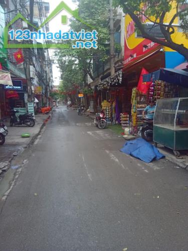BÁN NHÀ TÂN MAI 65M² – 3 TẦNG – MẶT TIỀN 3.53M – GIÁ 10.7 TỶ – HOÀNG MAI  PHÂN LÔ – NGÕ TH