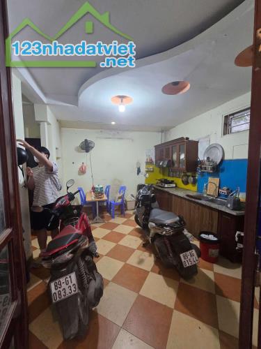 Bán nhà 5 tầng lô góc, dân xây phố Yên Hoà, Cầu Giấy mặt tiền 4m chỉ 7 tỷ
