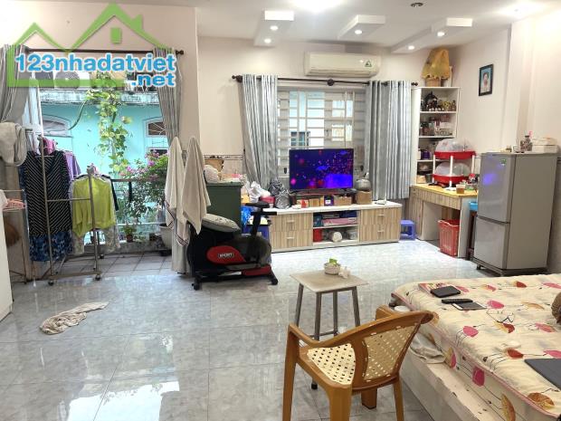 Bán Nhà Q10 - Lê Hồng Phong - 5 Tầng - 100m2( 6.3m x16m), 4 Phòng ngủ chỉ 12 tỷ nhĩnh - 3