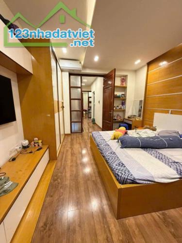 BÁN NHÀ PHÂN LÔ NGUYỄN VĂN HUYÊN, VỈA HÈ, ÔTÔ TRÁNH, KINH DOANH, 48M2 CHỈ 16 TỶ 980 - 1
