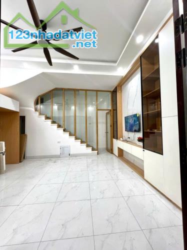 BÁN NHÀ PHỐ XÃ ĐÀN – TRUNG TÂM ĐỐNG ĐA, TIỆN ÍCH BẠT NGÀN, CÁCH MẶT PHỐ 30M, NHÀ ĐẸP 5 TẦN