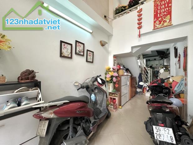 🏡 BÁN NHÀ 4 TẦNG – HUỲNH VĂN BÁNH, P11, PHÚ NHUẬN – 6PN – 5.4 TỶ