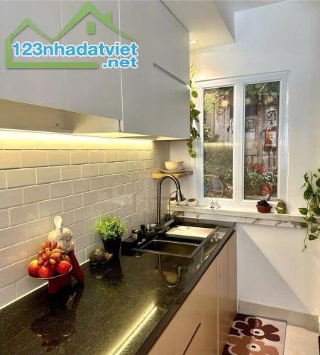 Ngay công viên Phú Nhuận – XE HƠI ĐẬU CỬA – 30M² – 2 LẦU -4.x cành - 3