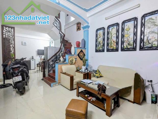 Xuân Đỉnh , đầu tư ngon, 40m2, 5 tầng, dân xây, 7.5 tỷ