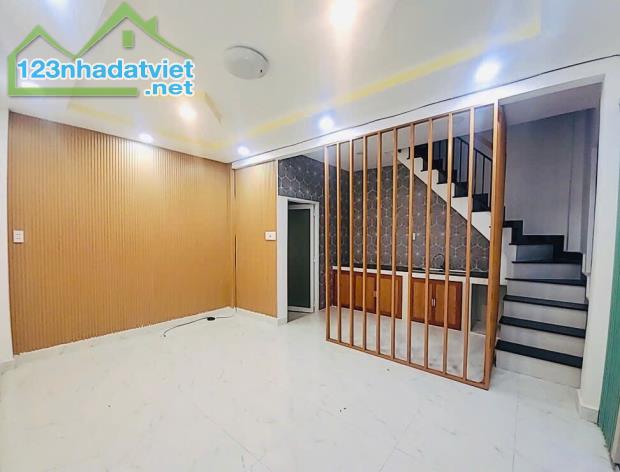 Nhà Xô Viết Nghệ Tĩnh, Quận Bình Thạnh, ngang 5.1 m, giá chỉ 3.9 tỷ. - 2