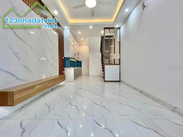 Bán nhà Lê Lợi, Hà Đông 48m², 5 tầng, thang máy, nhỉnh 7 tỷ
