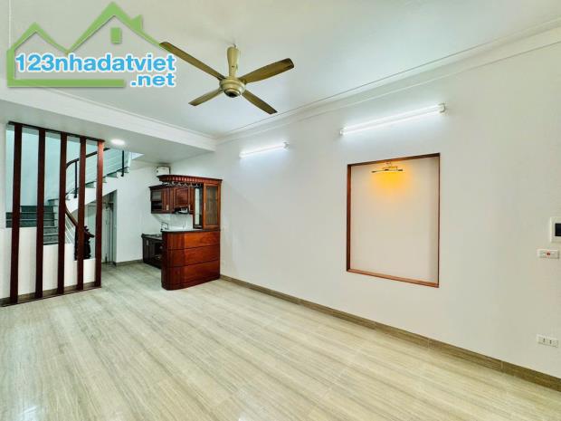 BÁN NHÀ MINH KHAI – HAI BÀ TRƯNG – 38M² – 5 TẦNG – 2 MẶT THOÁNG – GIẢM CHÀO 300T CÒN 6.5 - 1