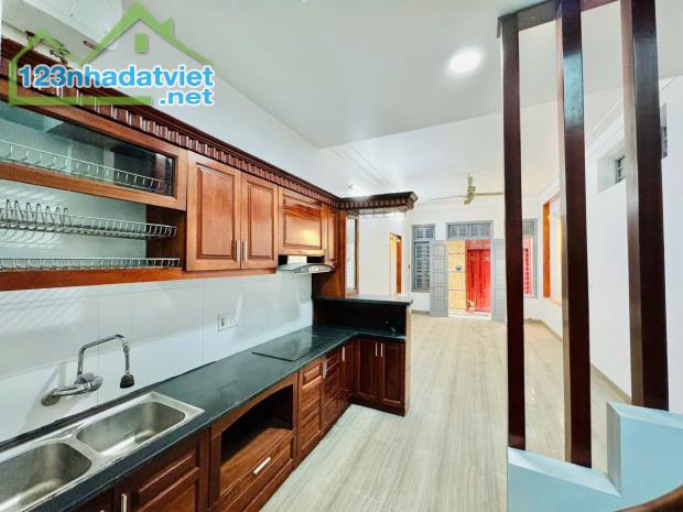 BÁN NHÀ MINH KHAI – HAI BÀ TRƯNG – 38M² – 5 TẦNG – 2 MẶT THOÁNG – GIẢM CHÀO 300T CÒN 6.5 - 2