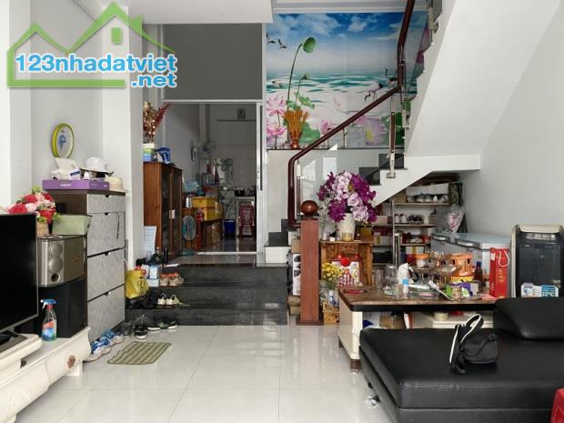 Bán nhà 4 tầng, 4PN, Hà Huy Giáp, Q12 giáp Gò Vấp, xe hơi tránh, chỉ 6,7 tỷ. - 3