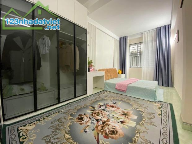 BÁN NHÀ NGÕ 136 TRIỀU KHÚC – 36M² × 4 TẦNG PHÂN LÔ KINH DOANH – GIÁ 5.8 TỶ - 1