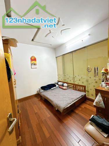 Bán nhà 5T Bồ Đề ngõ oto DT49m ,MT4m giá 12,95 tỷ - 3