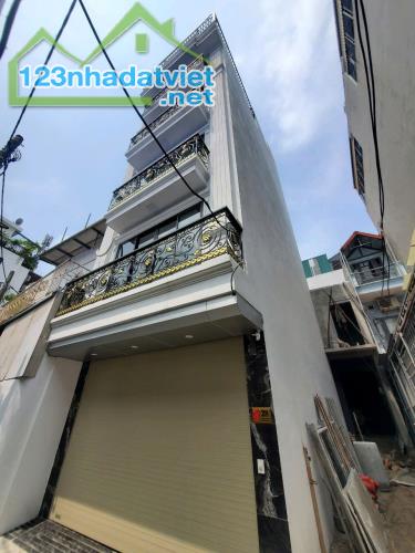 Bán nhà Ngọc Thuỵ,Long Biên 6 tầng,50m,mt4.6m oto vào nhà nhỉnh 13 tỷ