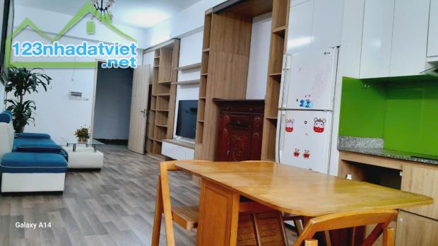 Chính chủ cần bán căn 232 HH03A KĐT Thanh Hà 2 ngủ 72m full đồ