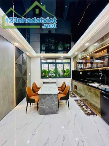GẤP BÁN NHÀ MỚI 4X17, DTSD: gần 212m2  tại TX33, P.Thạnh Xuân, Quận 12, TP.HCM, 6 - 1